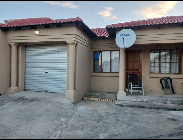 3 BEDROOM HOUSE FOR SALE IN RETHABILE GARDENS